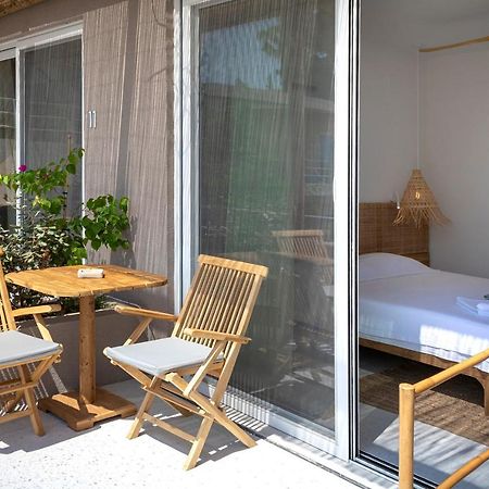Arion Seaside Suites Paleros Eksteriør bilde